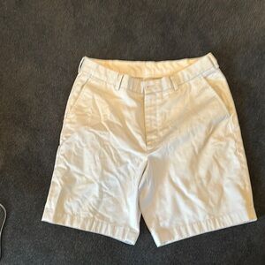 Classic khaki Men’s Shorts